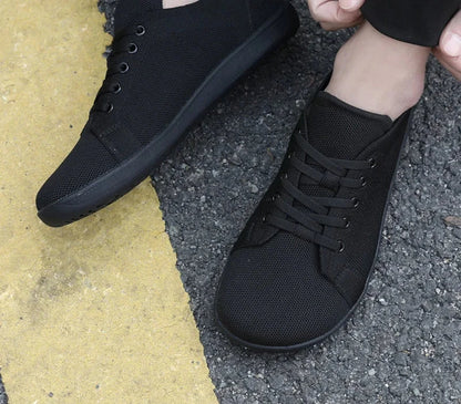 The Textile Barefoot Wanderer Black