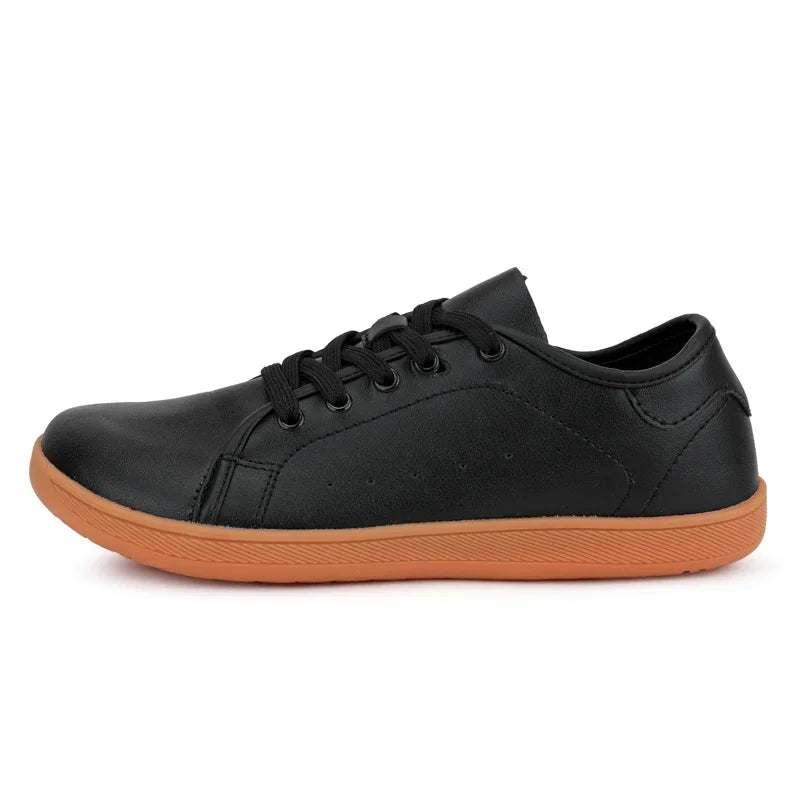 The Casual Barefoot Wanderer Black